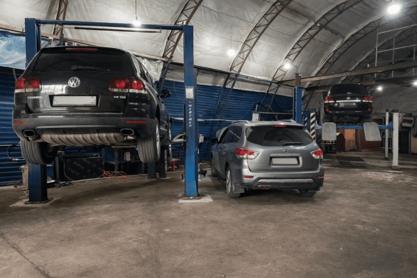 Hangar for service stations